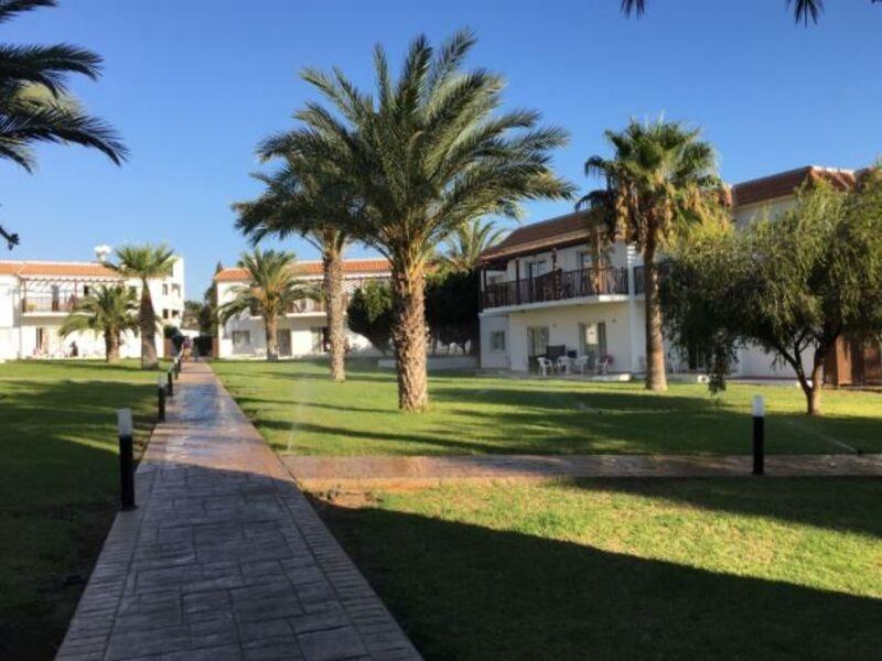 Maistros Hotel Apartments Protaras Exterior foto
